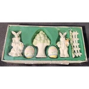 T5 Rare Find Vintage Worlds Bazaar 6 Piece Porcelain Easter Bunny Family Set